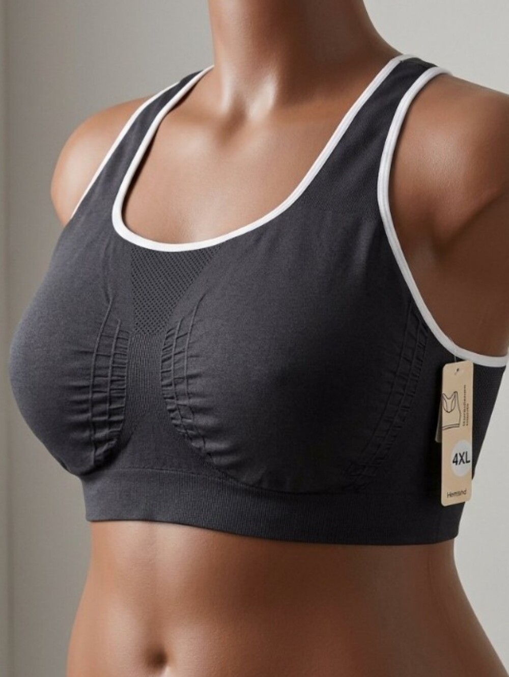 NWT Truekind Black Seamless Racerback Sports Bra with White Trim  4x